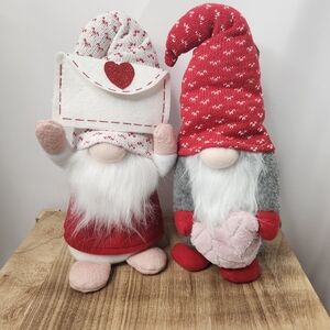 Valentine Gnome Couple - Plush- Red, White & Pink